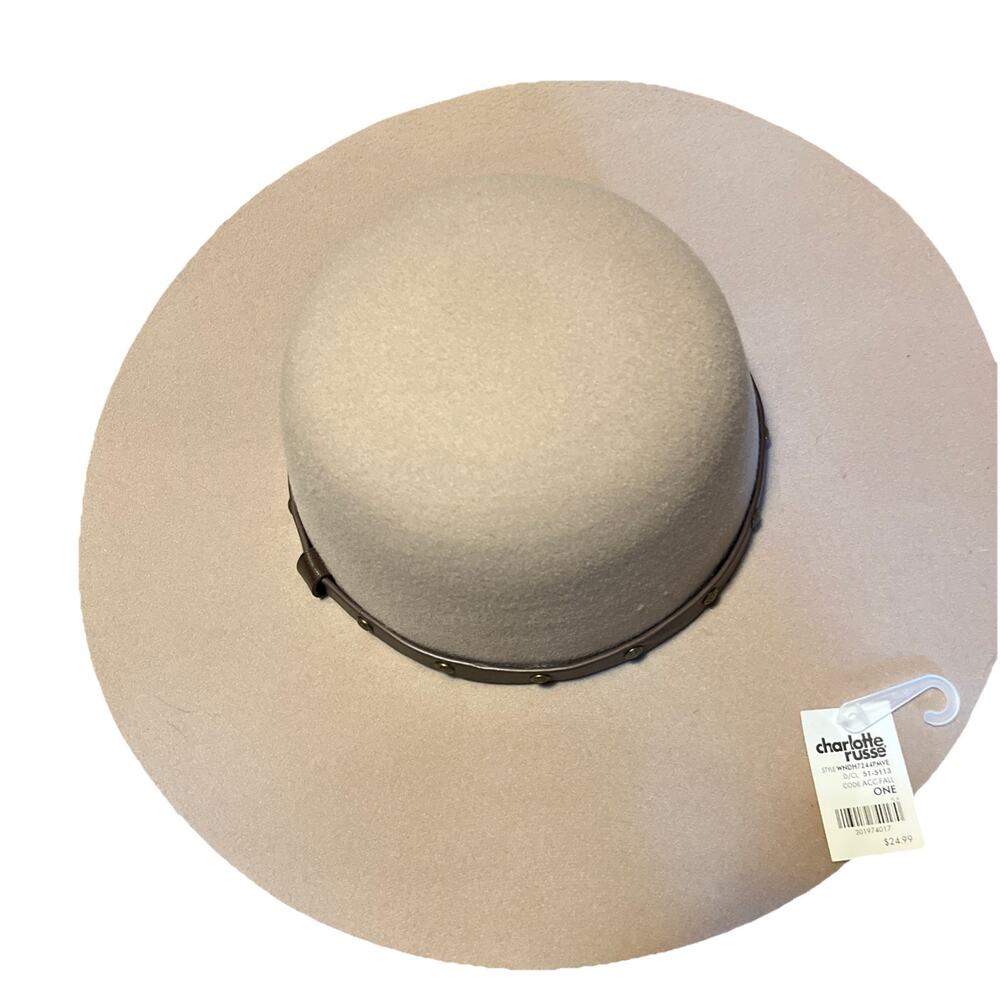 Charlotte Russe Beige Wide Brim Felt Hat Faux Leather Brass Trim Band 1 Size NWT